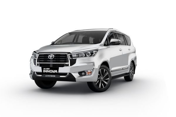 Toyota Innova Crysta en route